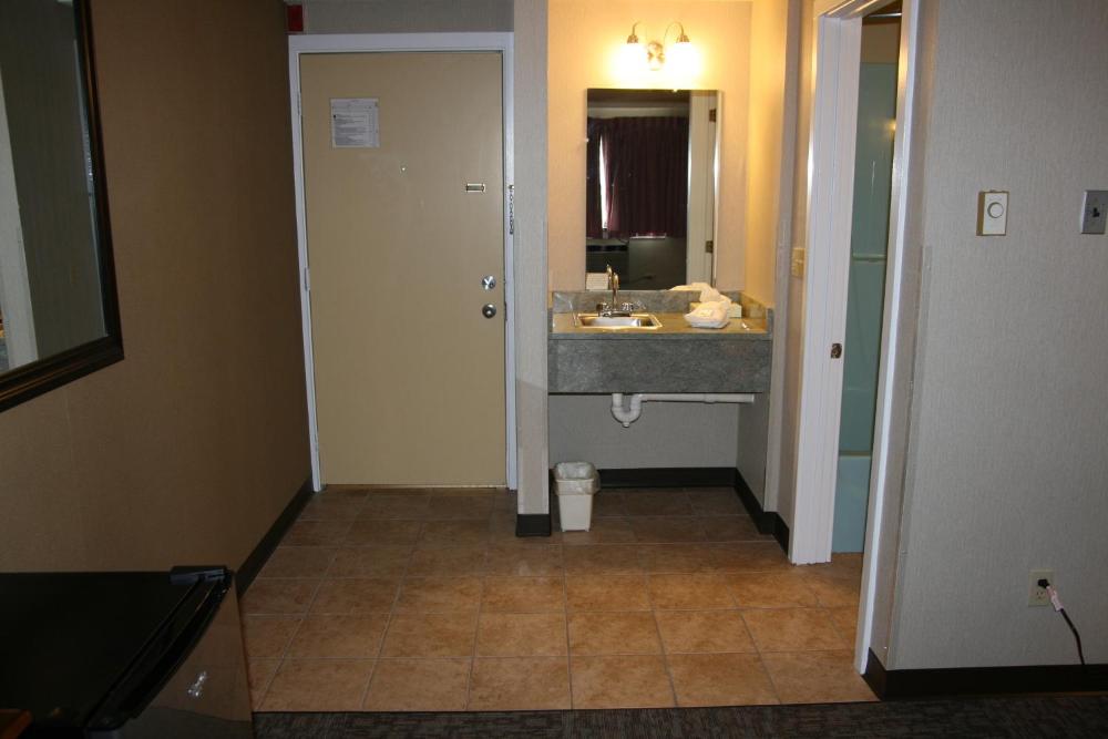 Deluxe Double Room interior
